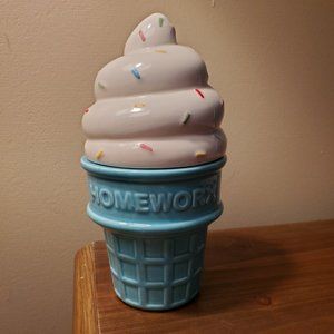 HomeWorx Vanilla Bean Scented Ice Cream Candle